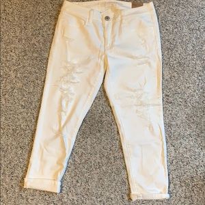 American Eagle White Cropped, Distressed Jeans